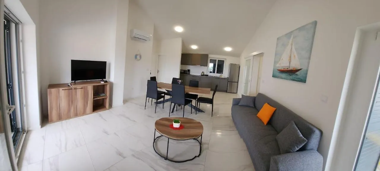 Apartmani M&L I M&J Malinska