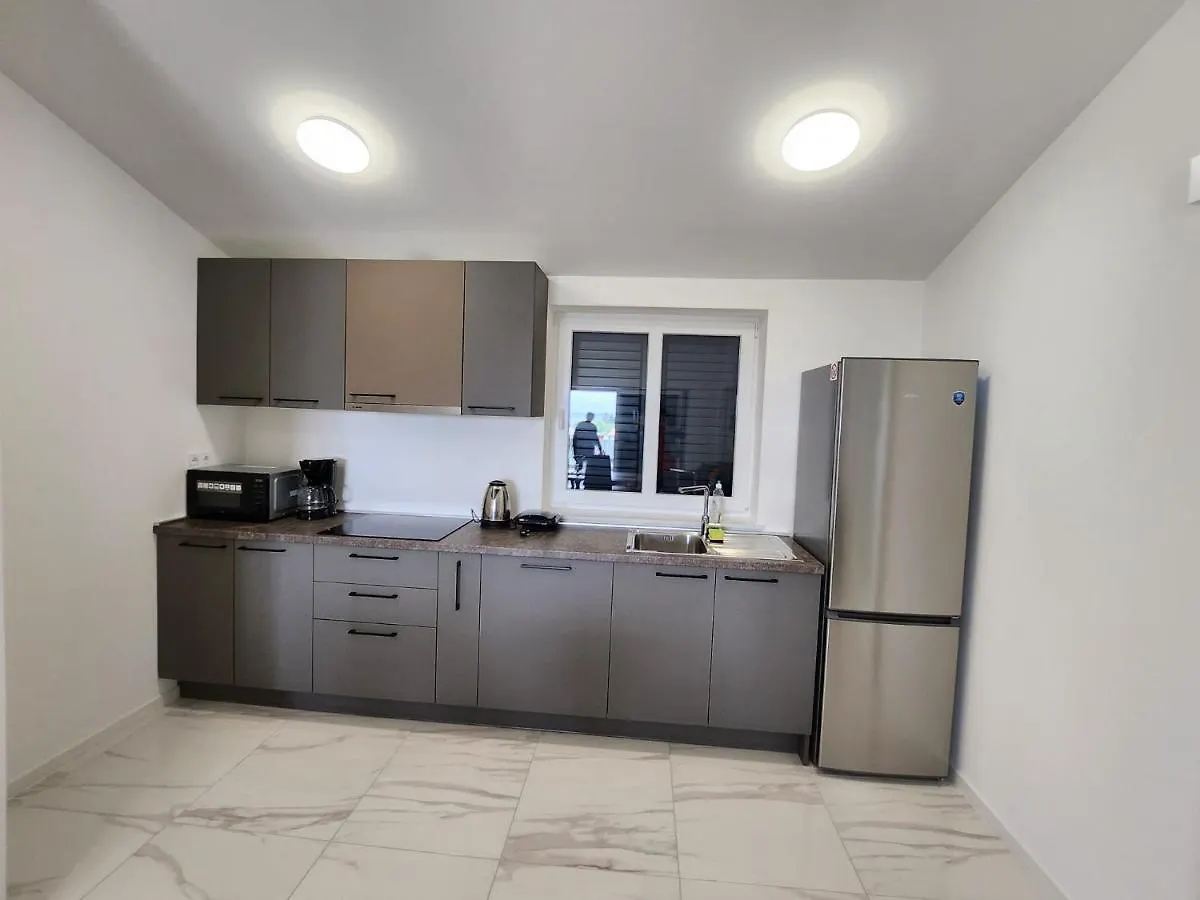 Apartmani M&L I M&J Malinska Apartment