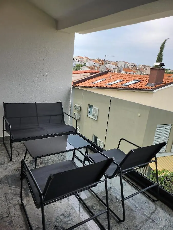 Apartmani M&L I M&J Malinska 0*,